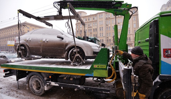 Более 10 тыс. машин эвакуировано в Москве в ноябре этого года
