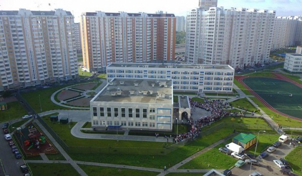 В поселении Московский введена школа на 1375 учеников