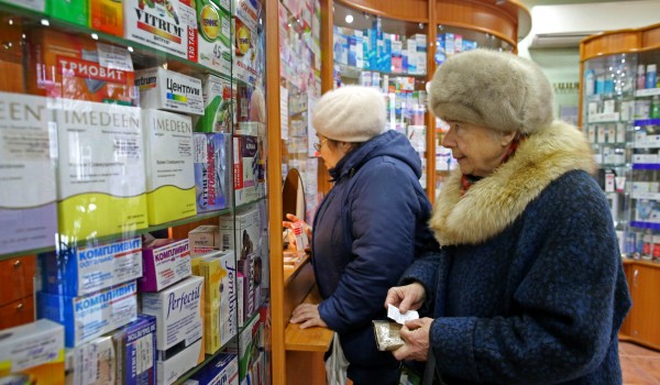 Собянин поручил создать неснижаемый запас противовирусных препаратов в аптеках Москвы