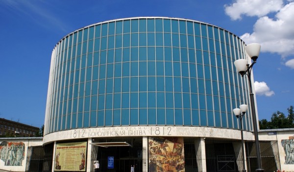 В музее «Кутузовская изба» начинает работу выставка «Подруга думы праздной…» 