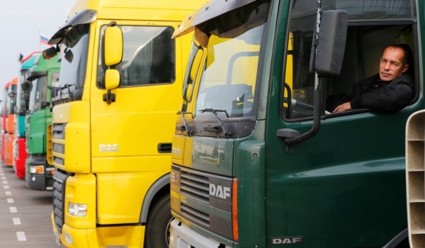 Оформление пропусков для грузовиков в Москве не будет осуществляться в 1, 2, 3 и 9 мая