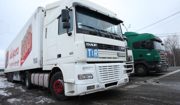 Камеры фотовидеофиксации установят на платных стоянках для грузовиков до конца года в Москве