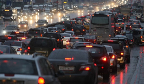 В вечерние часы в столице ожидается ухудшение дорожно-транспортной ситуации