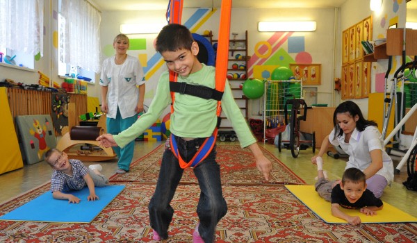 Творческие группы реабилитации могут появиться для детей-инвалидов в Москве