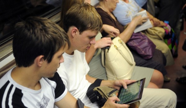 В сети Wi-Fi в наземном транспорте Москвы зарегистрировались 250 тыс. пользователей
