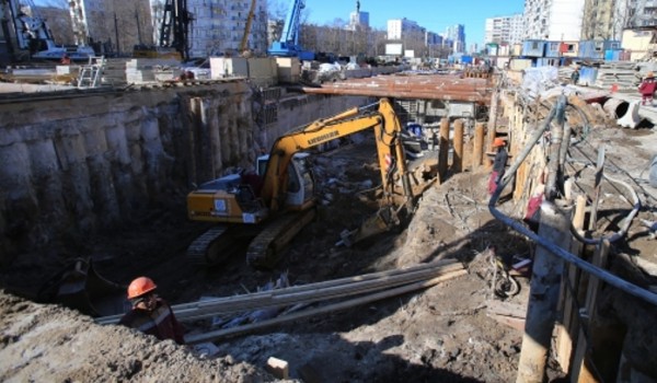 В районе станции «Электрозаводская» завершено сооружение ограждающих конструкций котлована 