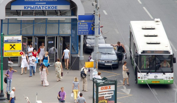 Поездки в наземном городском транспорте Москвы становятся безопаснее