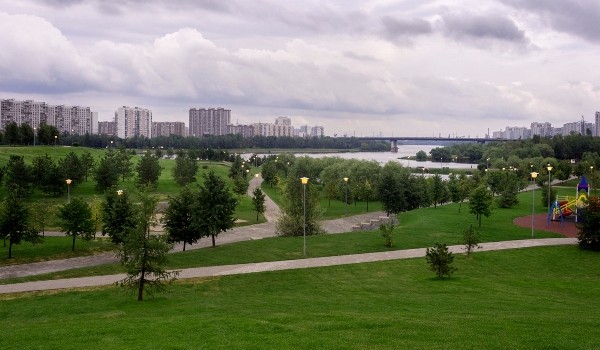 Собянин: Комплексное благоустройство Братеевского парка заняло менее 2-х месяцев