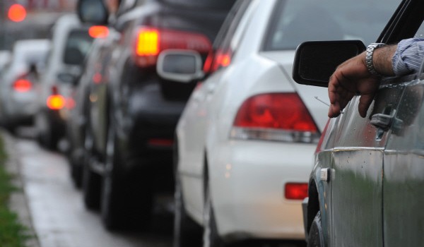 На внутренней стороне 22 км МКАД затруднено движение в связи с аварией