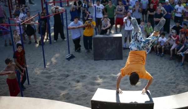 В драйв-парке “УРБАНтино” на Болотной площади состоится второй этап Фестиваля экстремальных видов спорта “УРБАНтино CUP”