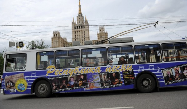 Музыкальный «Синий троллейбус» вновь выходит на улицы Москвы