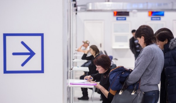 Около 60% московских трудовых мигрантов пользуются электронными сервисами ММЦ