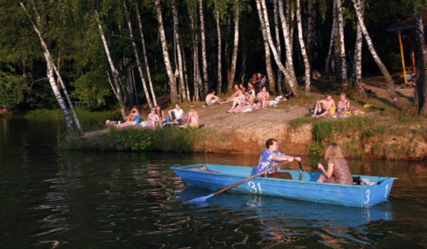 В летнем сезоне 2016 года москвичи отдыхали на 12 зонах отдыха с купанием и в 65 местах массового отдыха