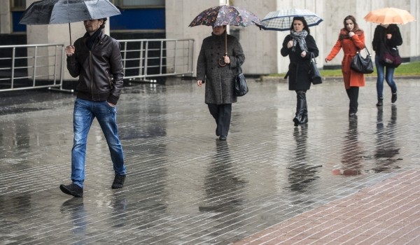 «Желтый» уровень опасности объявлен в столице на 26 октября в связи с дождями и ветром