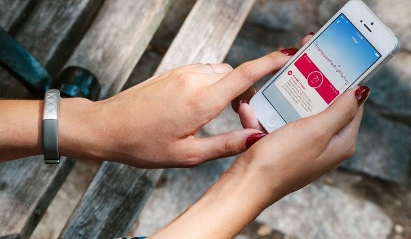 Жители столицы в 2017 году смогут передавать данные о здоровье в систему ЕМИАС с помощью фитнес-устройств