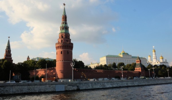 Кремлевскую набережную и Боровицкую площадь благоустроят