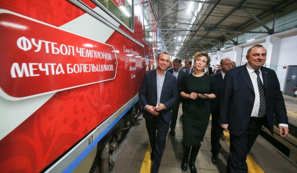 Футбольный поезд появился в Московском метрополитене