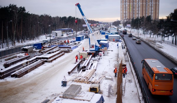 В «Новой» Москве идут работы на десяти дорожно-транспортных объектах 