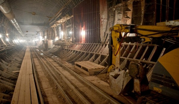 Около 40 станций метро построят в Москве за три года