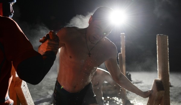 Порядка 2,5 тыс. человек будут обеспечивать безопасность крещенских купаний в Москве