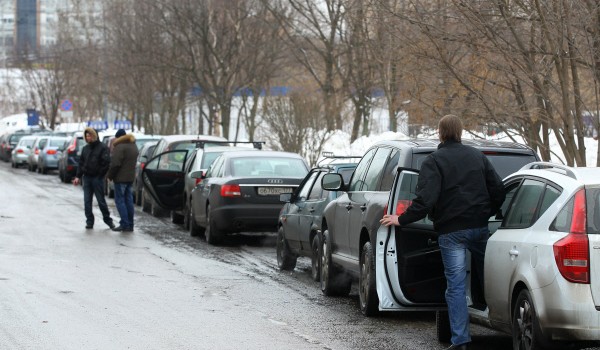 На дорогах Москвы введены несколько перекрытий и ограничений движения