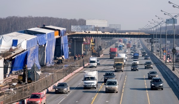 Движение транспорта на участках двух улиц в Ясенево перекроют 18 января 