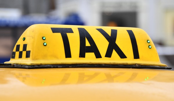 Машины столичного такси могут оборудовать бесплатным Wi-Fi
