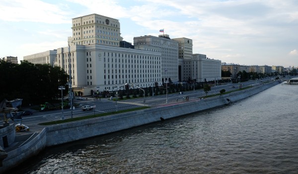 Производственное здание на Фрунзенской набережной реконструируют