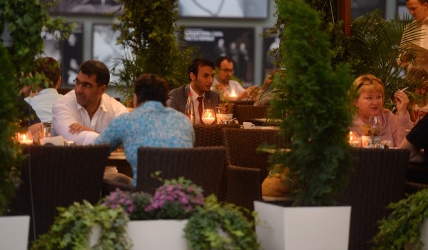 В новом сезоне 2017 года в столице появится на 130 больше летних кафе, чем в прошлом году