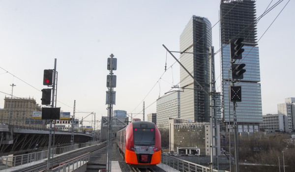 Столичные власти рассчитывают перевозить до 450 тыс. человек по МЦК в сутки