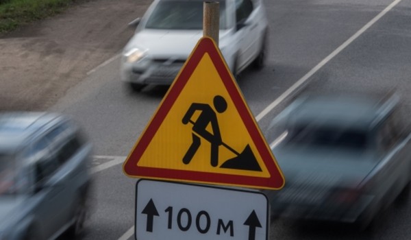 На нескольких шоссе Москвы и Подмосковья обустроят около 15 км новых тротуаров