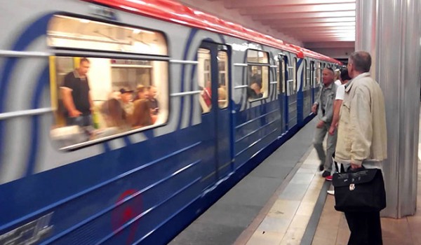 Осенью 2017 года в столичном метро запустят два новых тематических  поезда  «Россия – Моя история»