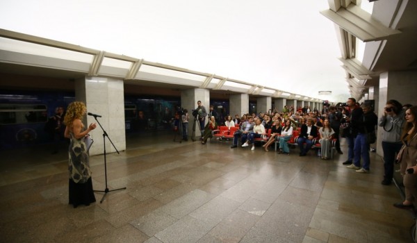 Ночной показ фильма «Тень» состоялся в московском метро в честь Дня Московского транспорта