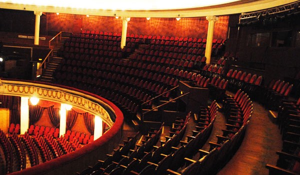 Реставраторам расскажут, как участвовать в конкурсе по обновлению здания театра Эстрады