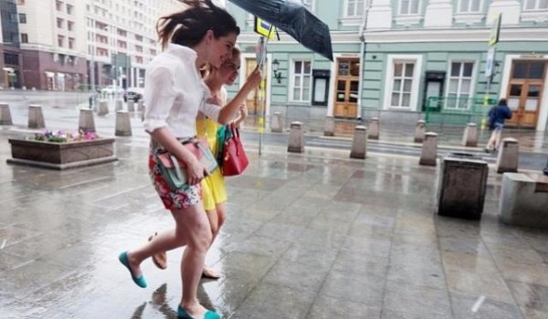 «Желтый» уровень опасности объявлен в столице 29 июля из-за жары, грозы и ливня