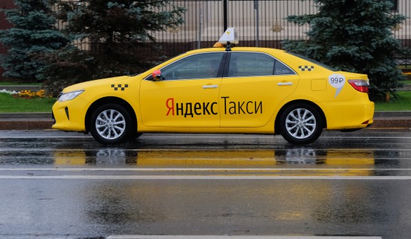 Стоимость поездки на автомобилях «Яндекс.Такси» и Uber не изменится в результате объединения компаний