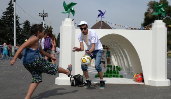 На фестивале “Московское лето. Цветочный джем” состоится Чемпионат по дворовым играм