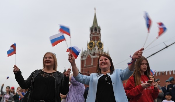 Трансляция концерта на Красной площади в честь Дня города пройдет на Первом канале