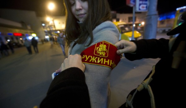 Более 1500 дружинников ежедневно выходят на дежурство в Москве