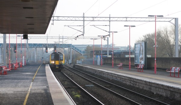 Линии безопасности для слабовидящих появятся на 25 остановочных пунктах пригородных поездов