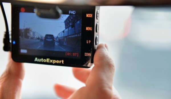 Работникам спецстоянок столицы выдадут видеорегистраторы