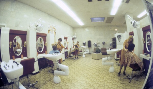 В парикмахерской для бездомных за два года подстригли порядка 5 тысяч человек