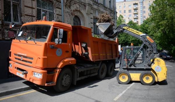Порядка 1 тыс. рабочих и 270 единиц спецтехники переведены на усиленный режим работы из-за непогоды в Москве 