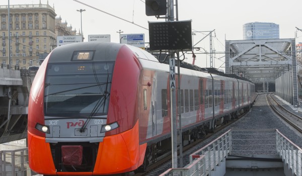 На всех станциях МЦК установили указатели входа и выхода на английском языке