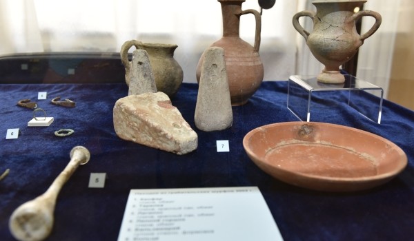 В подземном музее парка «Зарядье» представлено более тысячи археологический находок