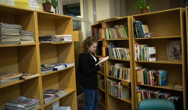 Жители столицы за 3,5 месяца забрали из библиотек около 250 тыс. списанных книг