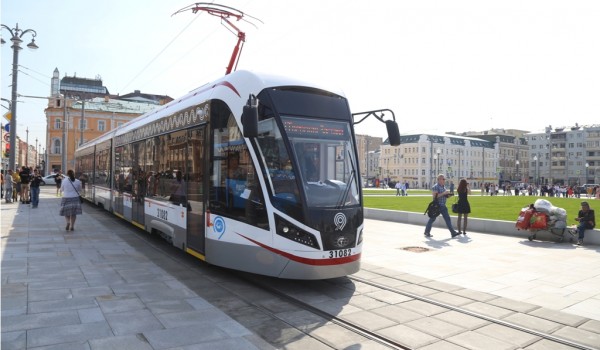 Более 100 тысяч пассажиров воспользовались маршрутами №7 и 9 с момента возобновления трамвайного движения на площади Тверская Застава
