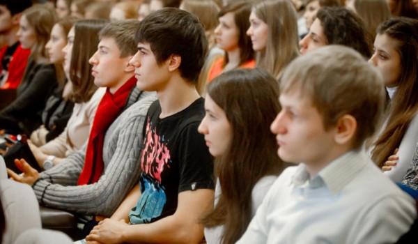 Около 40 вузов ждут московских школьников на открытые мастер-классы, лекции и семинары в субботу