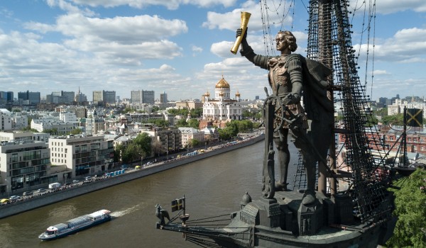 В Москве завершены основные работы по благоустройству Пречистенской набережной