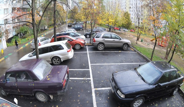 Работы по благоустройству проведены в Зябликово на средства от платных парковок